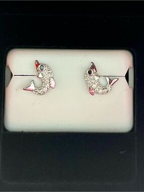🆕 Sterling Silver & Moissanite Dolphin Stud Earrings - $200 retail